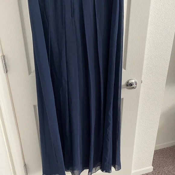 David’s Bridal Crinkle Chiffon Dress with Cascade Skirt, Color Marine, Size 18 - Picture 7 of 11